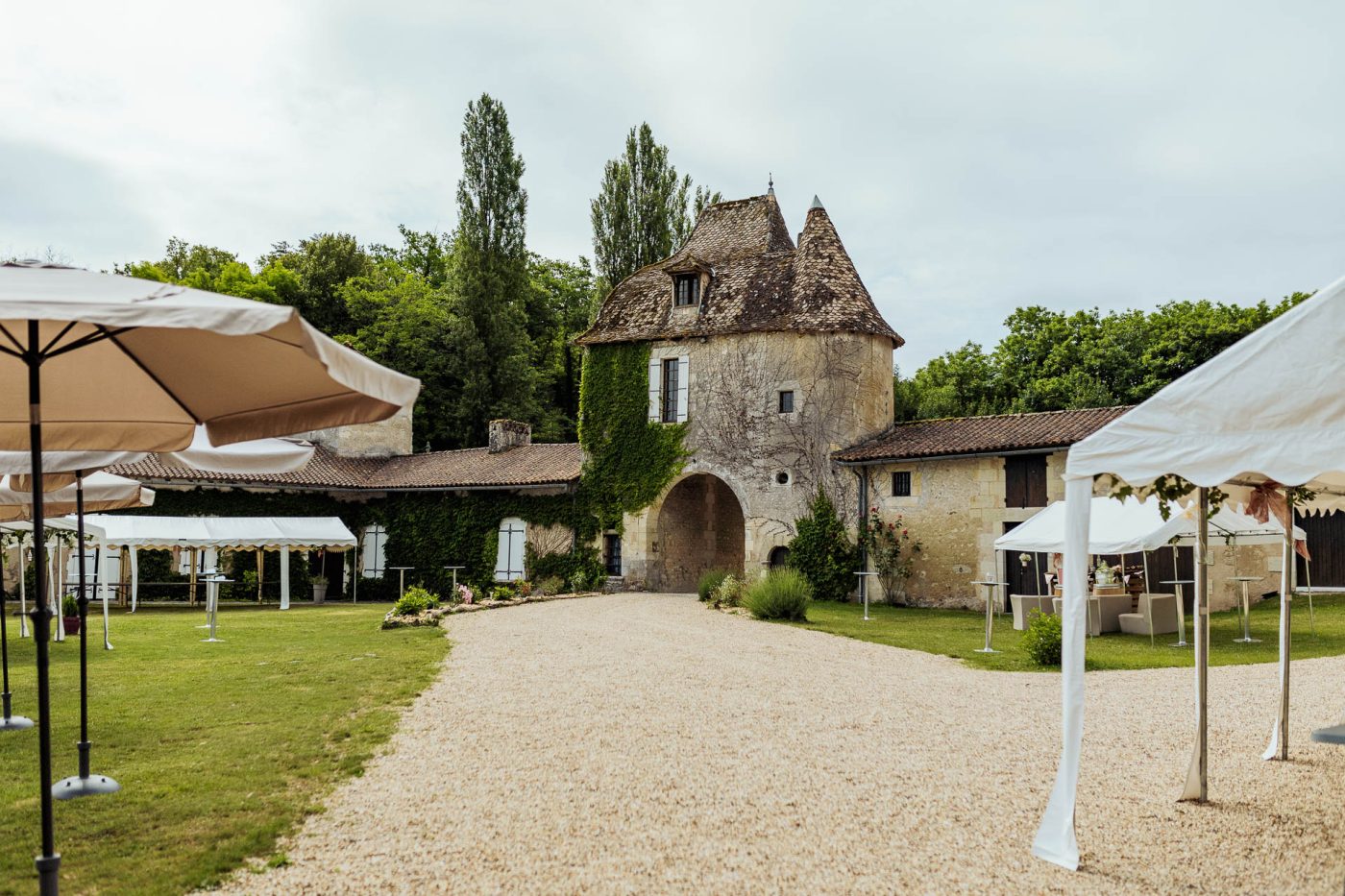 Entrée du Domaine de La Vallade pour un mariage