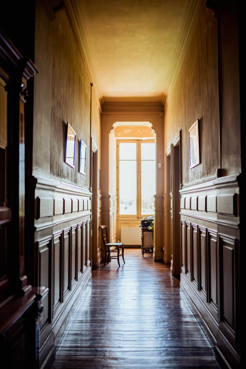 couloir de château - photographe en dordogne